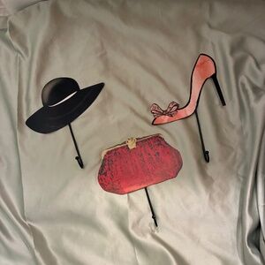 Decorative Fashion Wall Hooks Set of 3 Metal Shoe Purse Hat Pink Red Black EUC